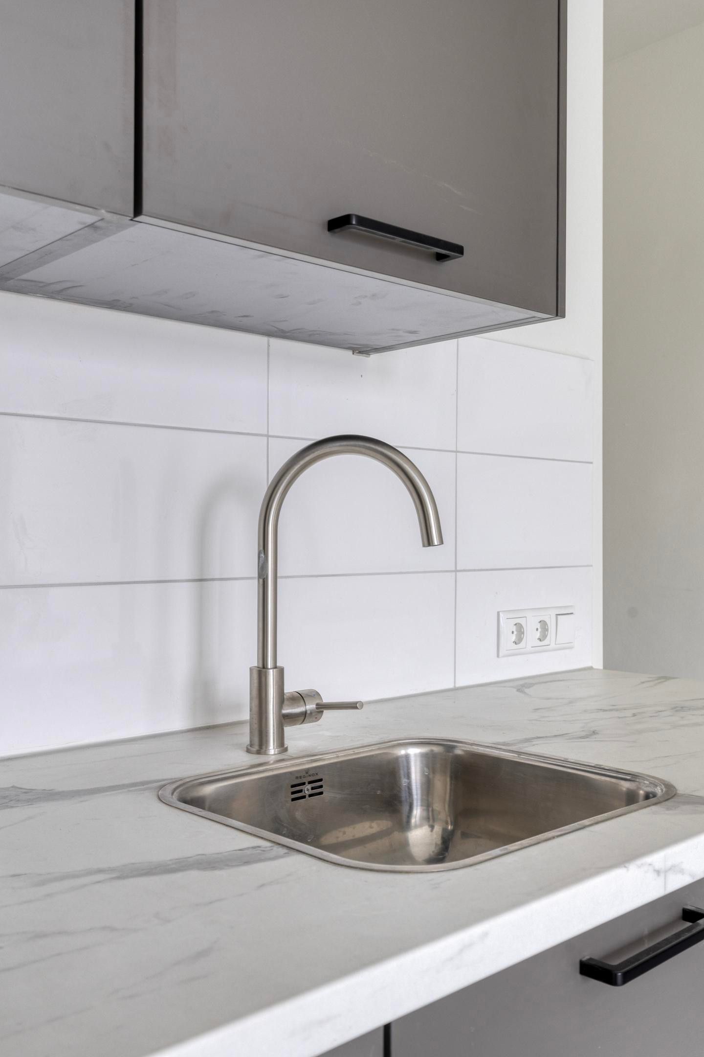 Photo 6 of Barestraat 39-N