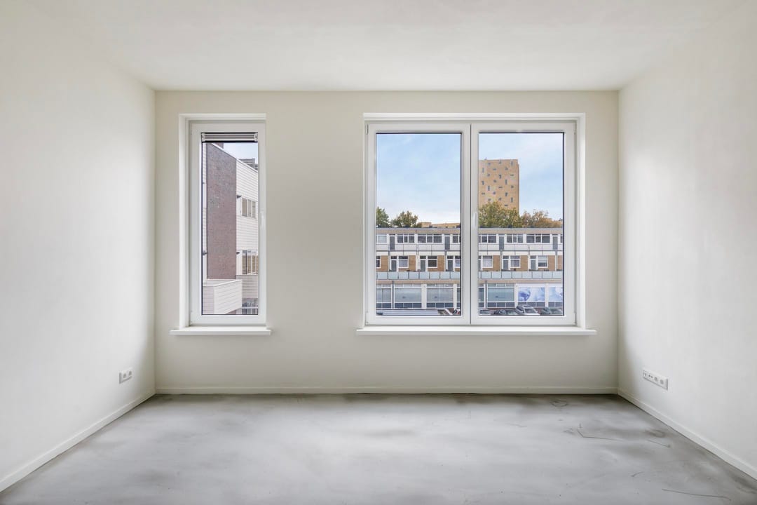 Photo 11 of Barestraat 39-N