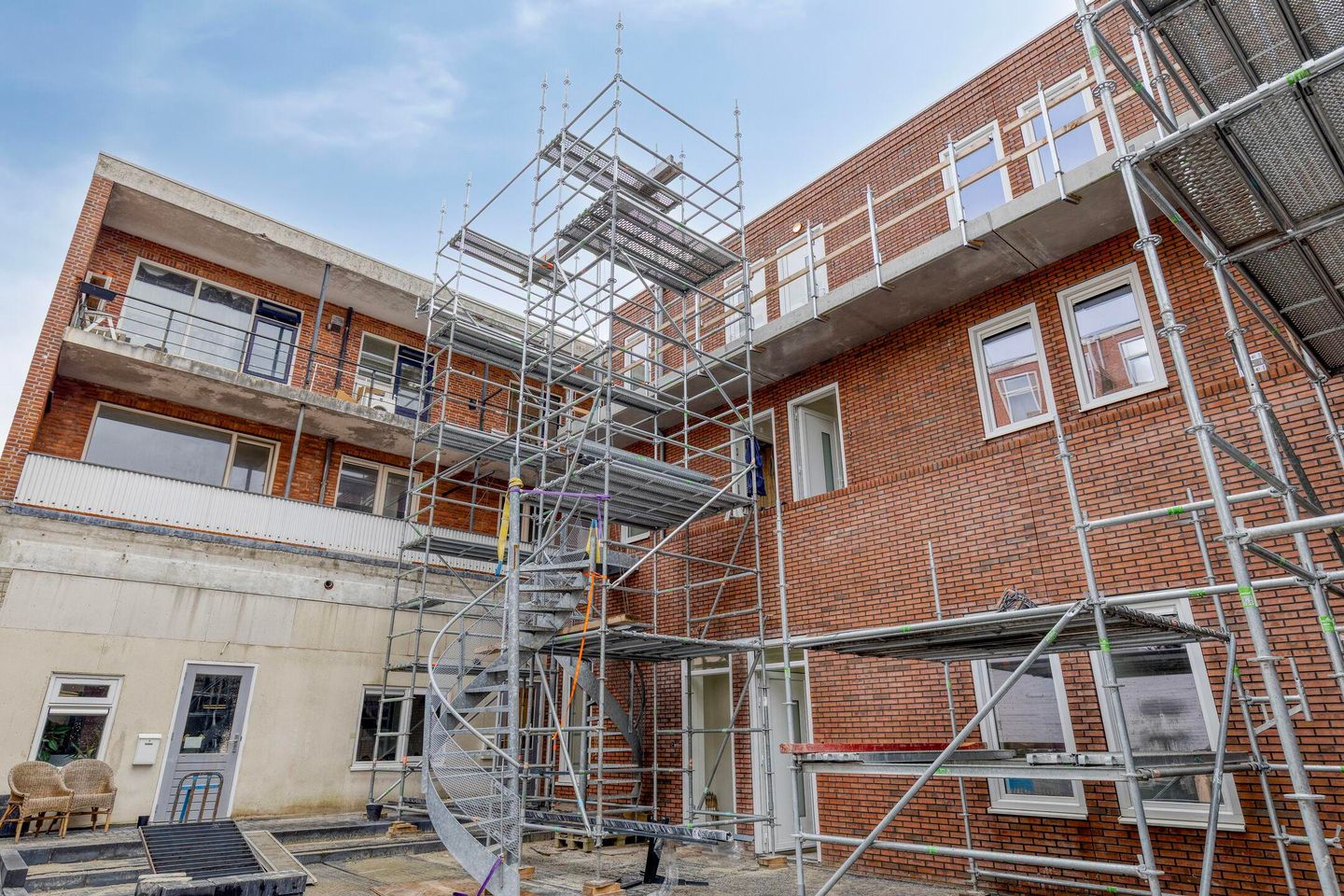 Photo 29 of Barestraat 39-N