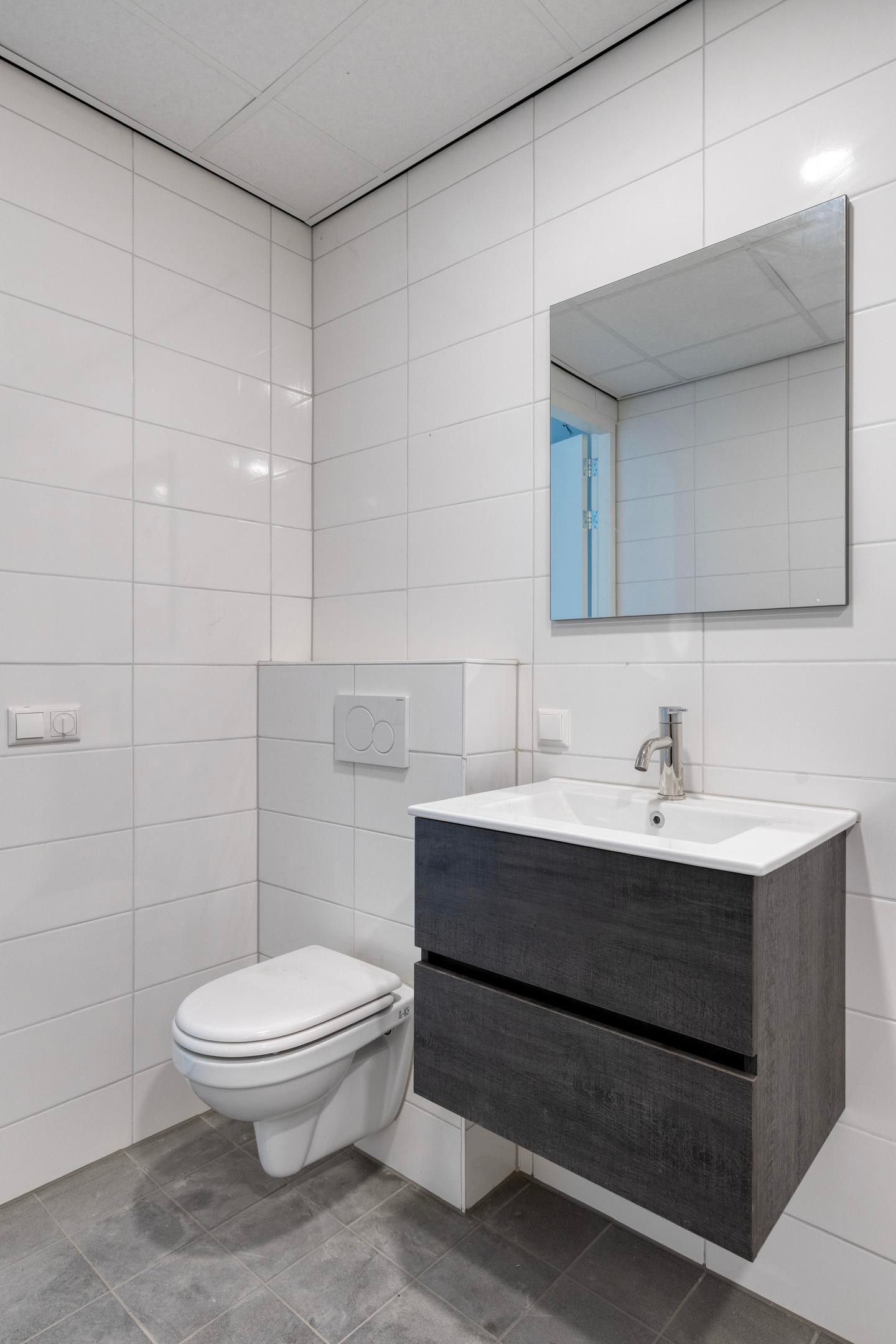 Photo 15 of Barestraat 39-N