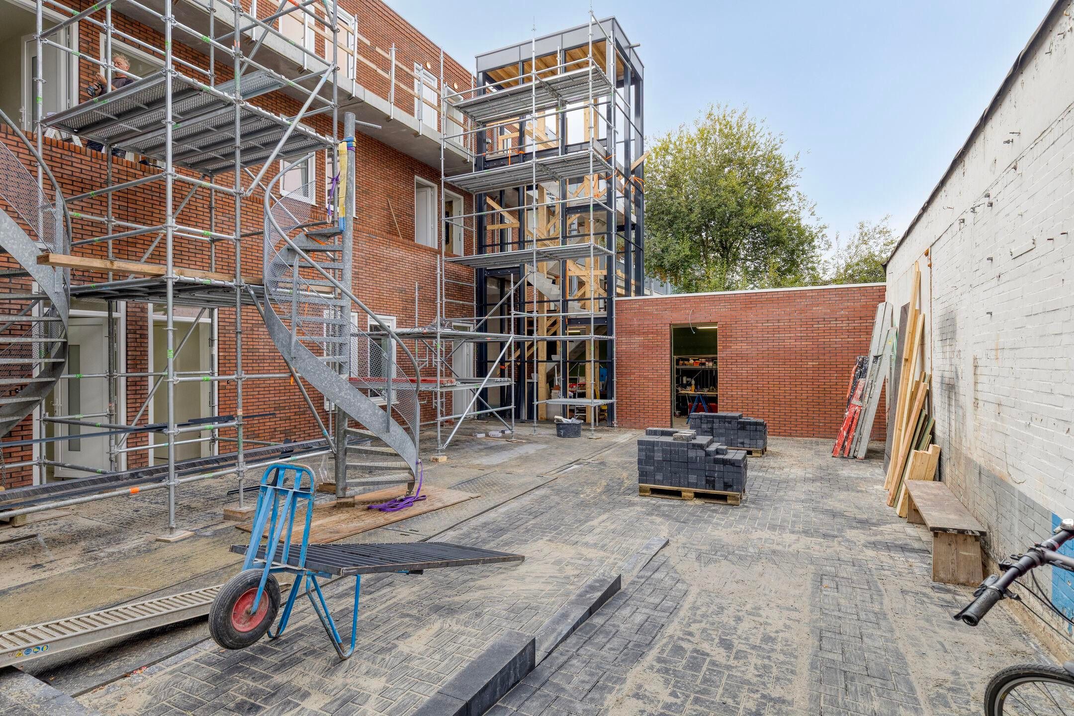 Photo 33 of Barestraat 39-N