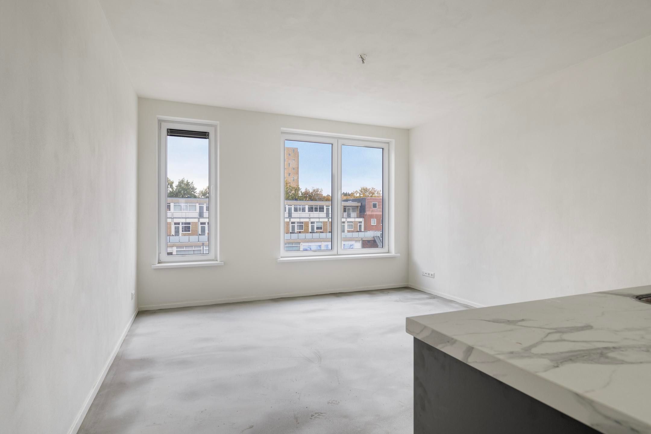 Photo 9 of Barestraat 39-N