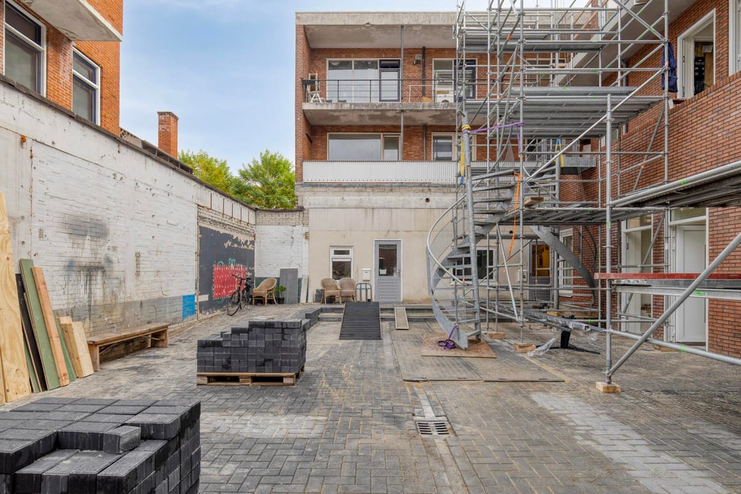 Photo 31 of Barestraat 39-N