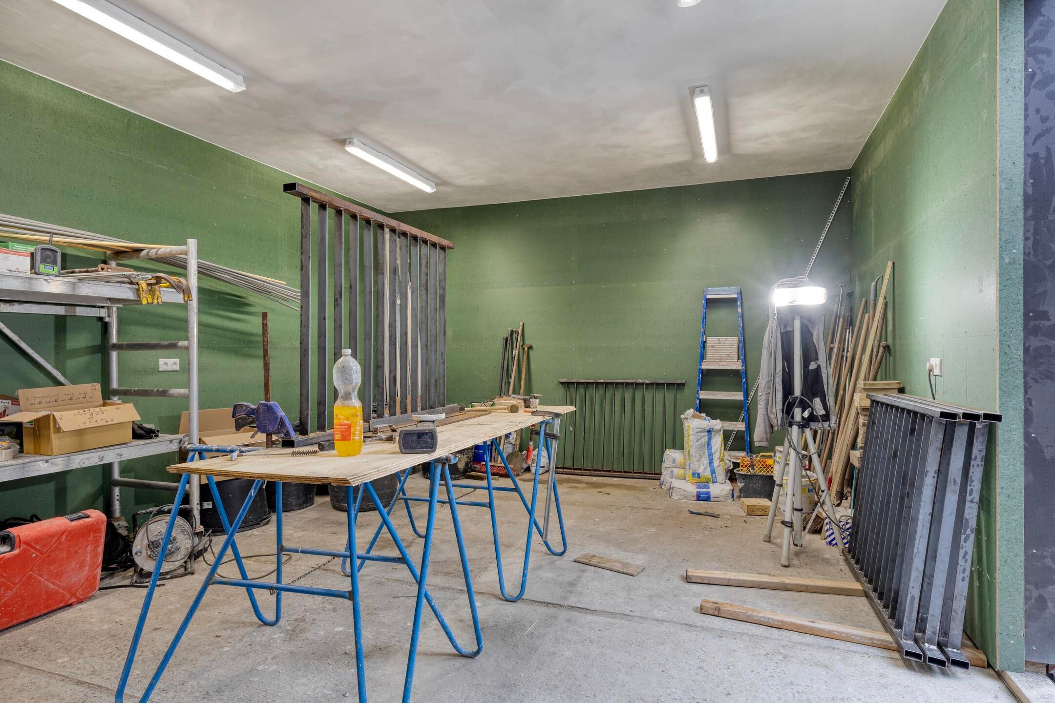 Photo 27 of Barestraat 39-N