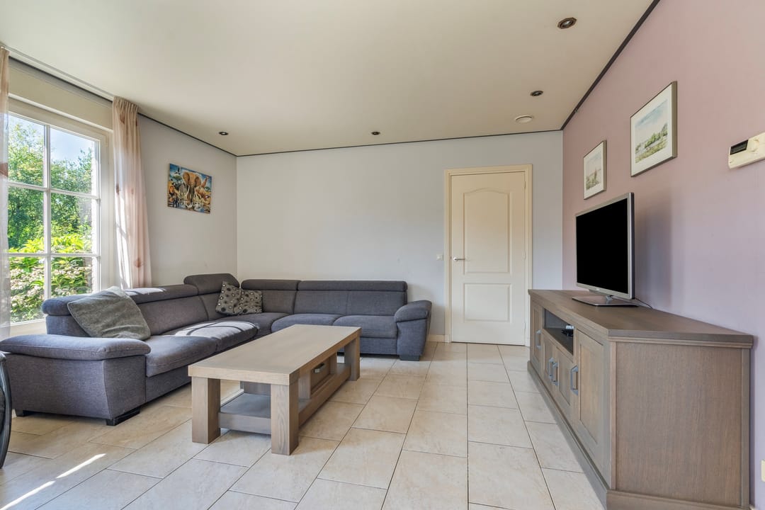 Foto 11 van Grootvenseweg 1