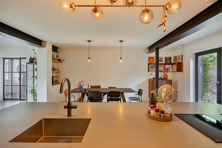 Foto 13 van Molenstraat 92