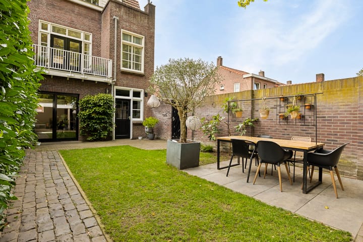 Foto 43 van Molenstraat 92