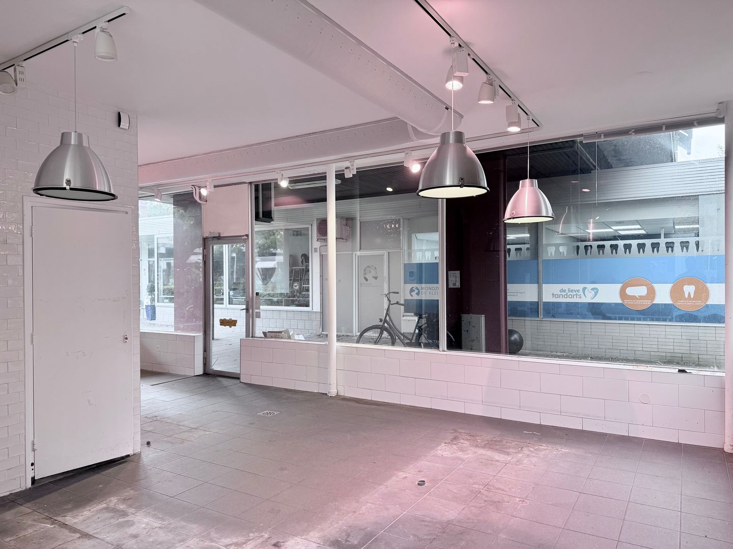 View photo 2 of Kastelenstraat 111-A