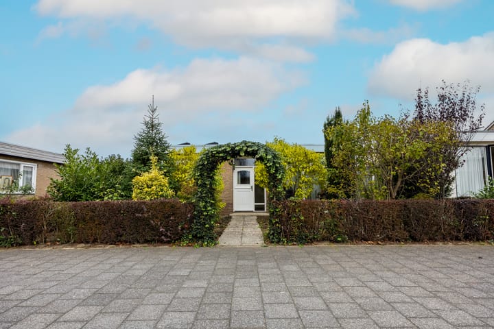 Photo 2 of Vuurijzerstede 5