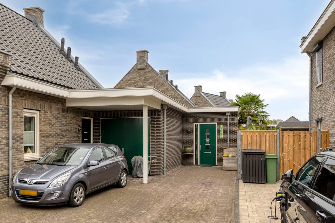 Photo 7 of Korenbloem 14