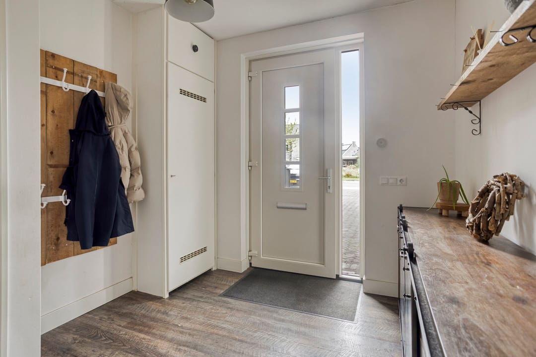 Photo 8 of Korenbloem 14