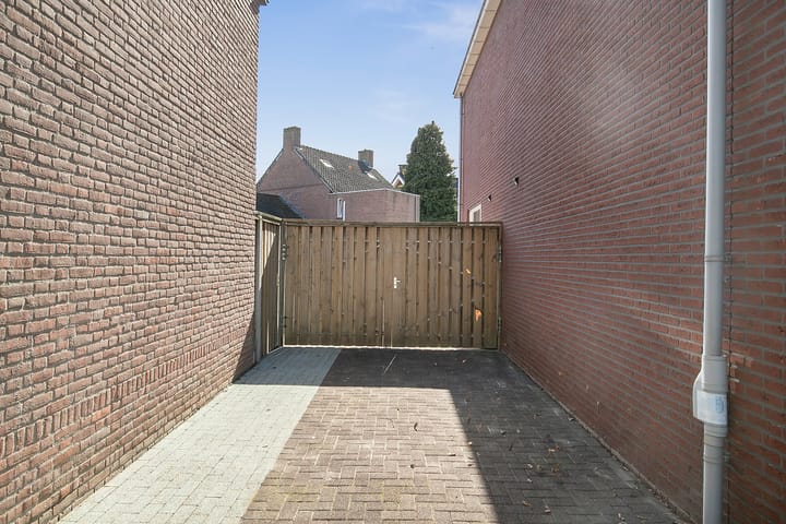 Photo 43 of Dorpsstraat 76