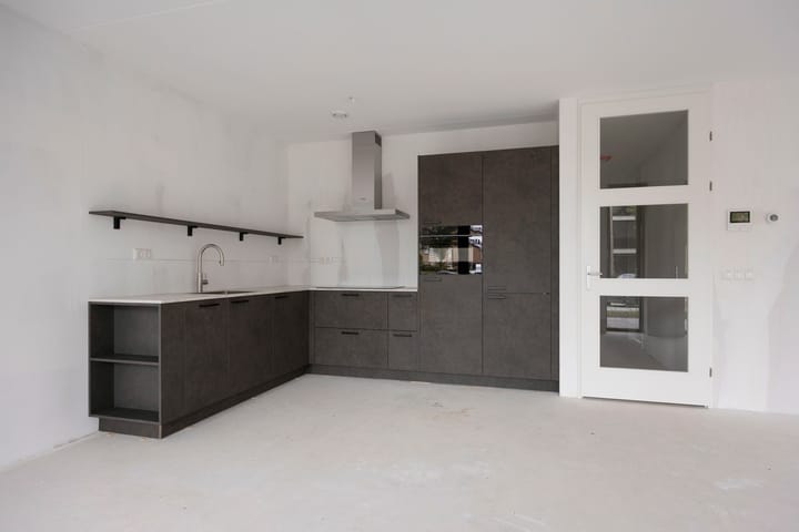 Photo 2 of Hyacintenstraat 25-A3