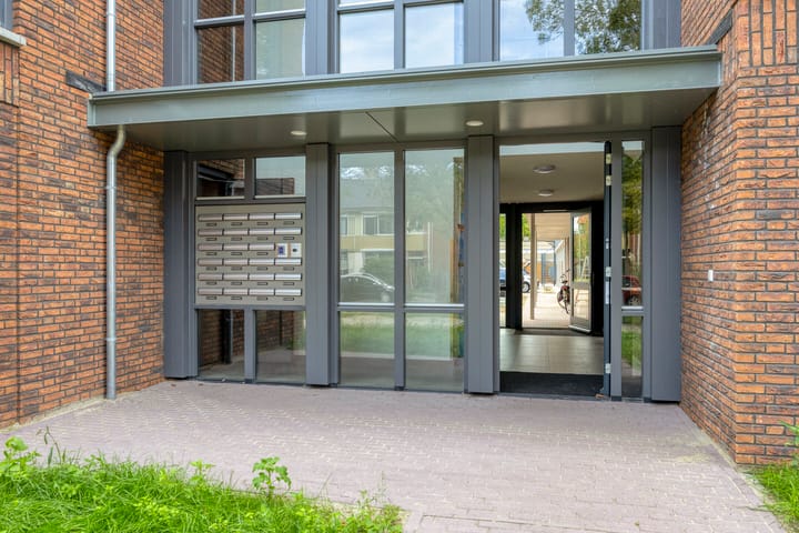 Photo 7 of Hyacintenstraat 25-A3