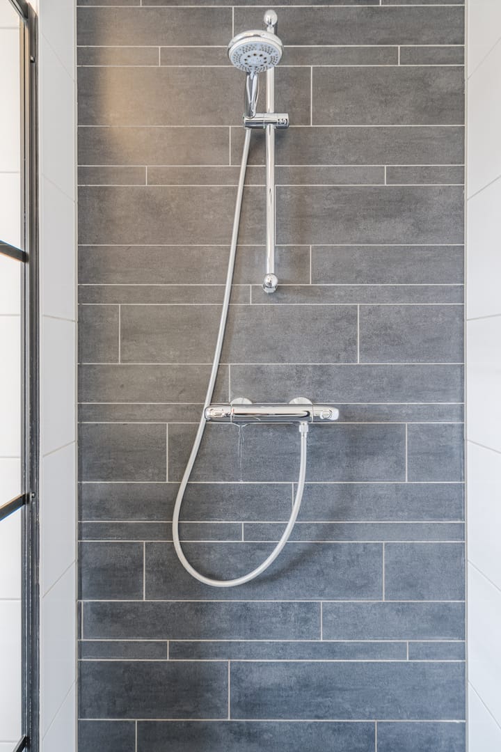 Photo 34 of Nova Zembla 23