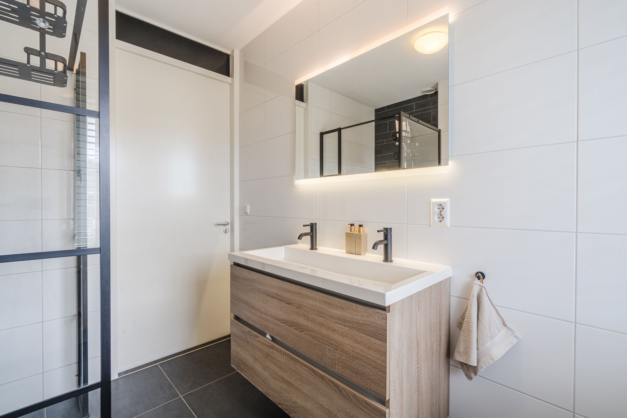 Foto 36 van Nova Zembla 23