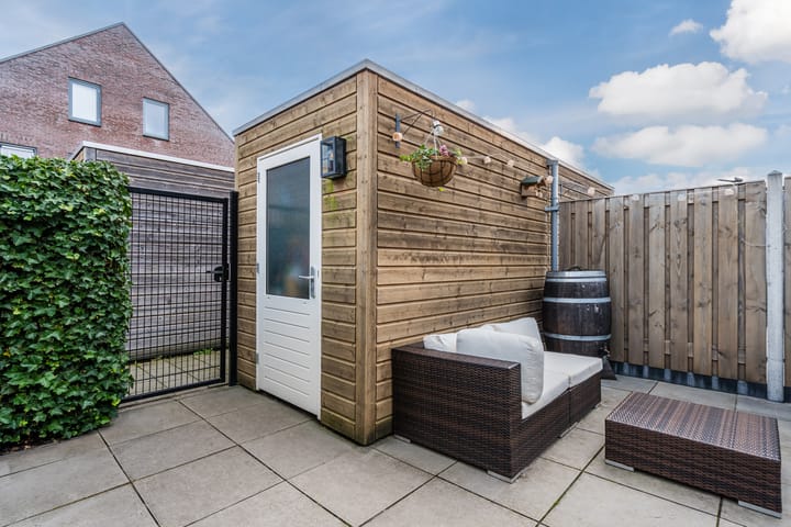 Photo 45 of Nova Zembla 23