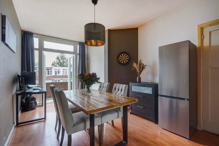 Photo 19 of Perenstraat 188