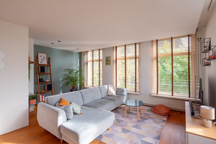 Photo 2 of Fannius Scholtenstraat 10-C