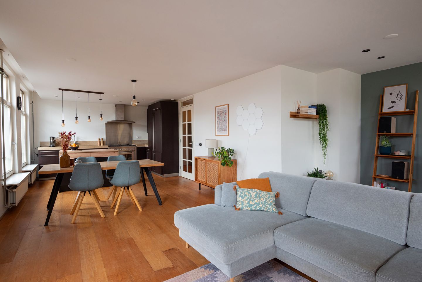 Photo 19 of Fannius Scholtenstraat 10-C