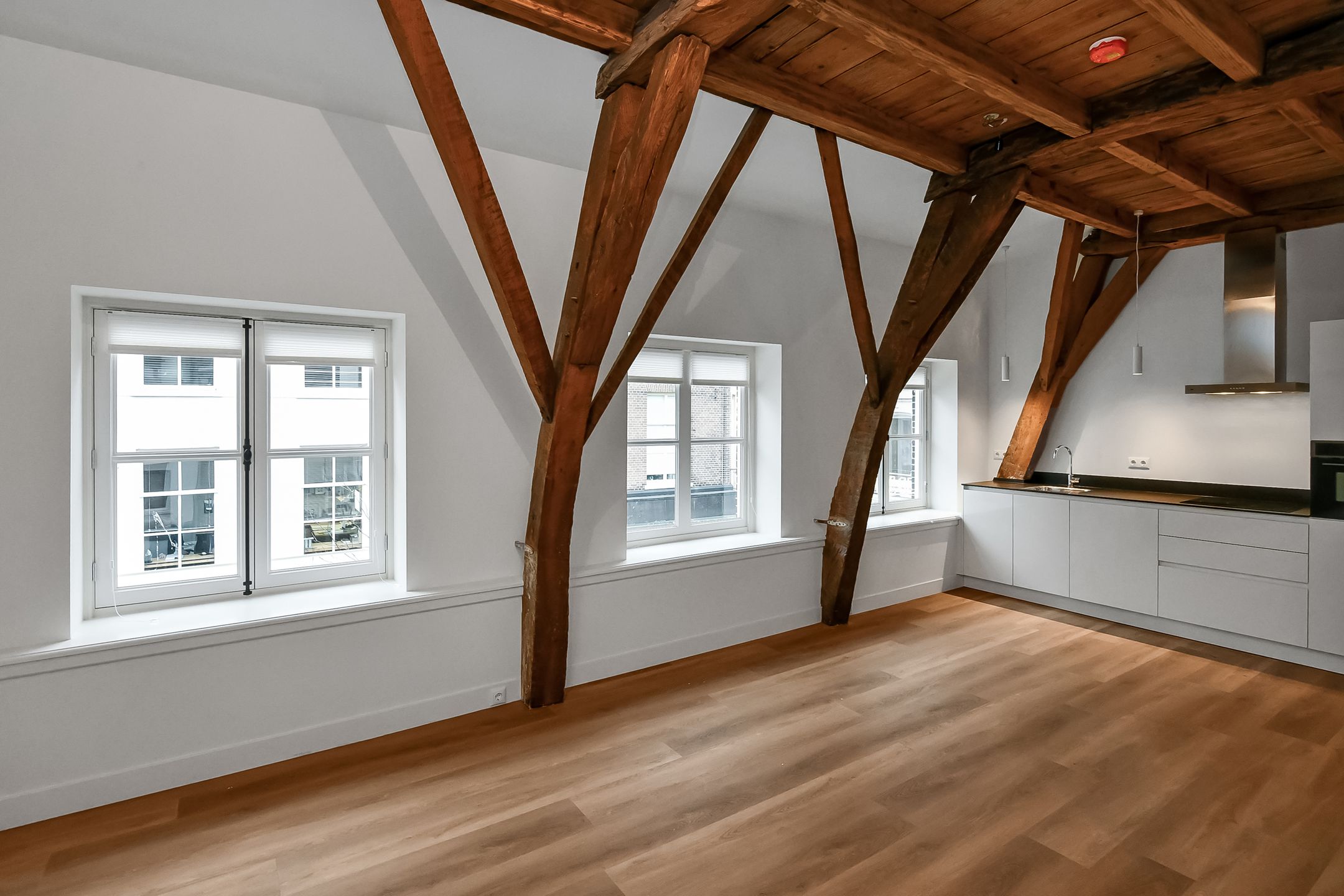 Photo 3 of Pauwstraat 8-10