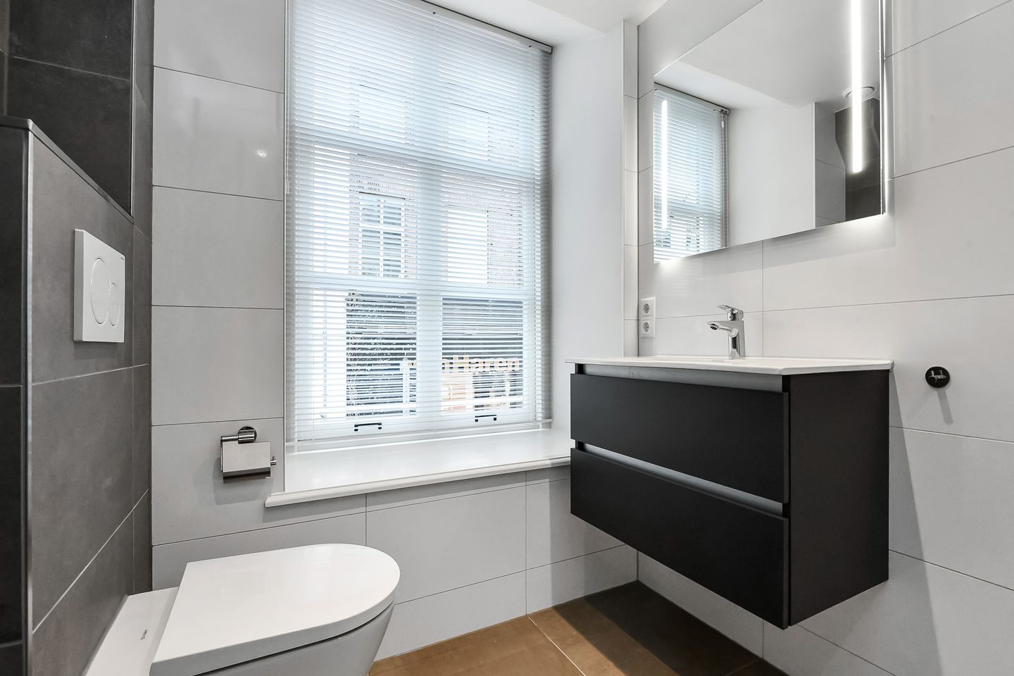 Photo 14 of Pauwstraat 8-10