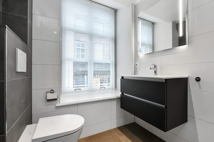 Photo 14 of Pauwstraat 8-10