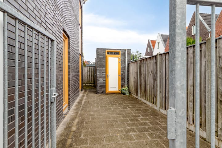 Foto 22 van Middelstraat 10