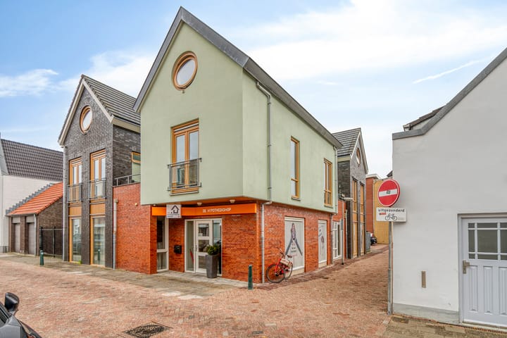 Foto 24 van Middelstraat 10