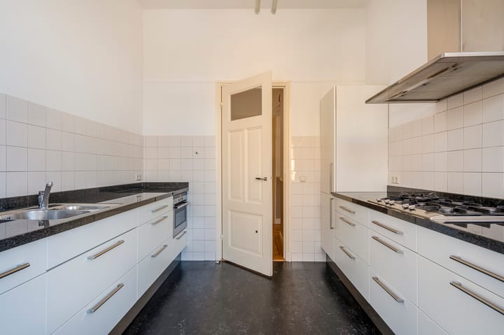 Foto 19 van Frederik Hendriklaan 148