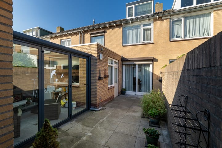 Photo 4 of Kastanjestraat 17