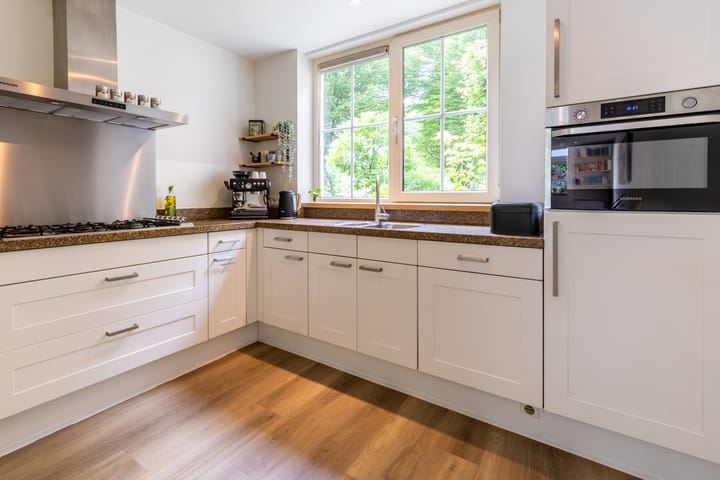 Photo 10 of Burg. Van de Venstraat 15