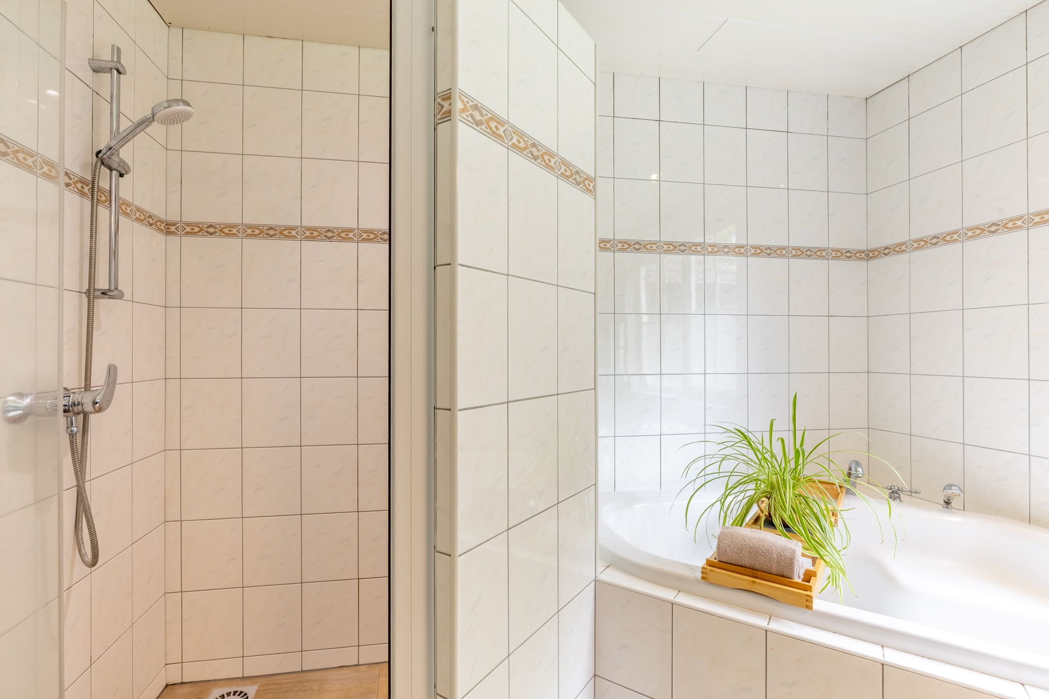 Photo 21 of Burg. Van de Venstraat 15