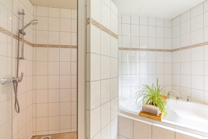 Photo 21 of Burg. Van de Venstraat 15