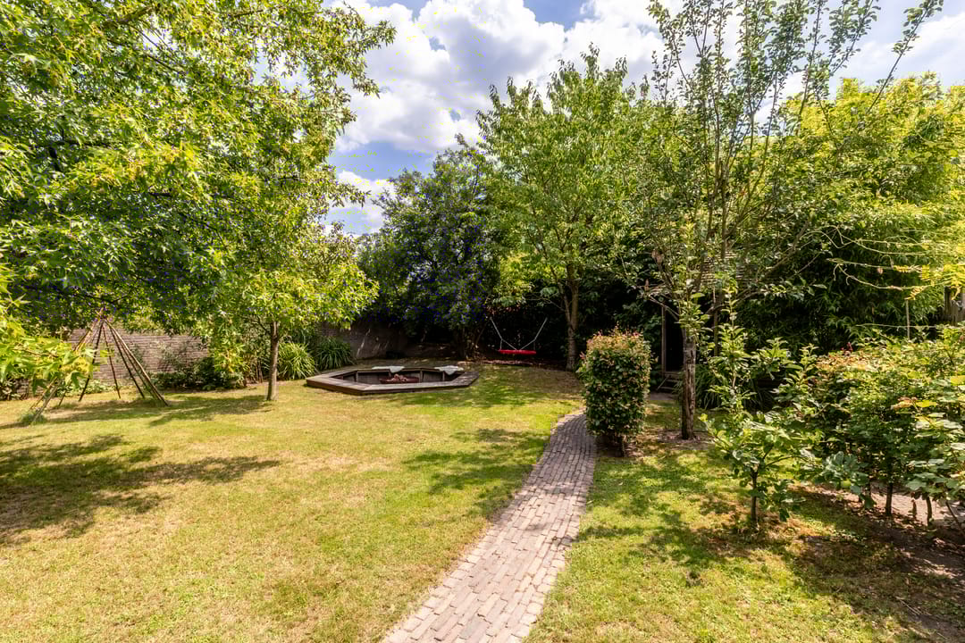 Photo 38 of Burg. Van de Venstraat 15