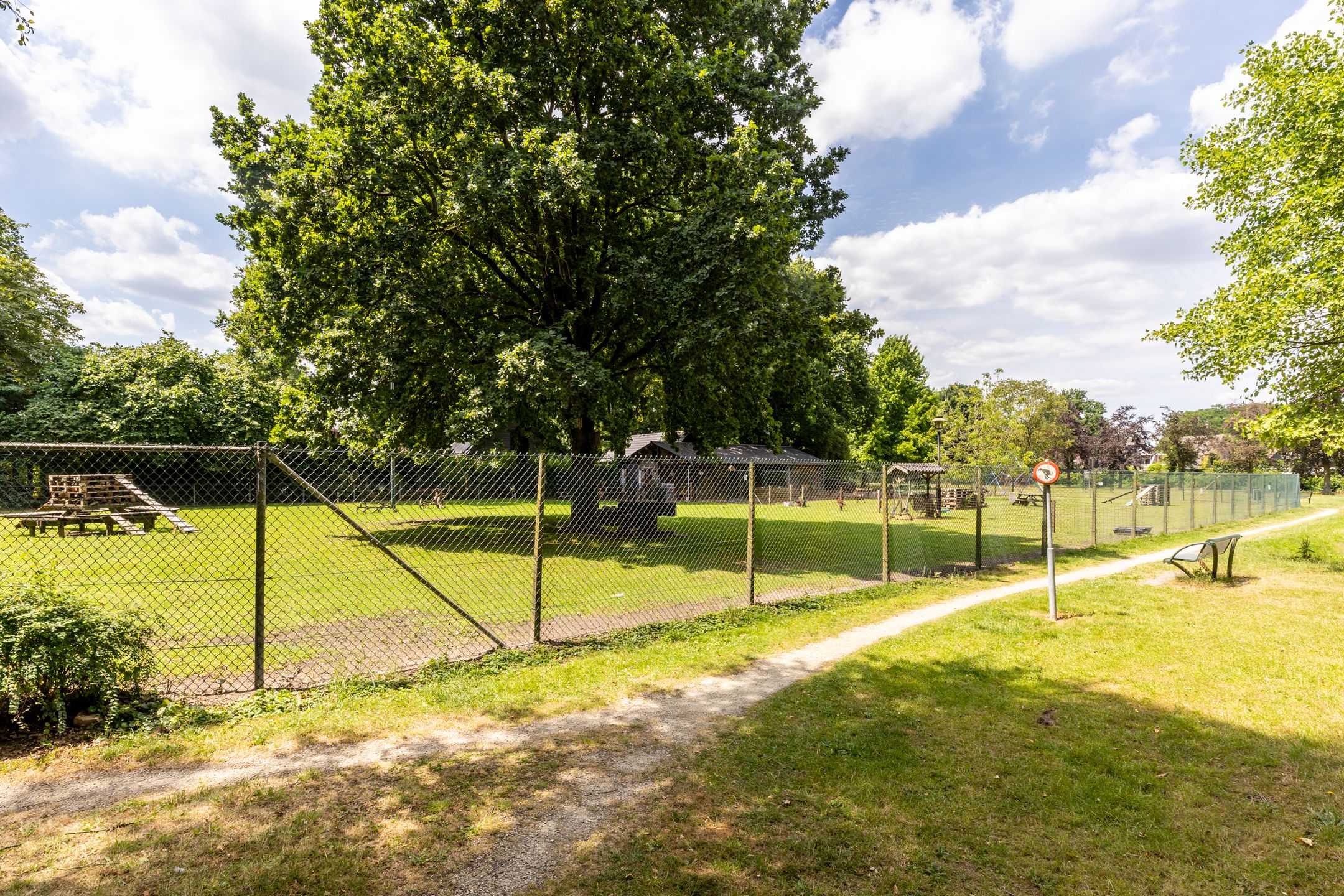 Photo 45 of Burg. Van de Venstraat 15