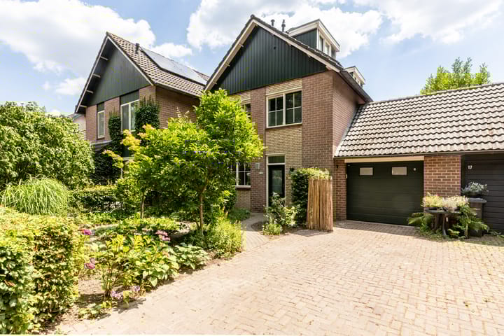 Photo 46 of Burg. Van de Venstraat 15