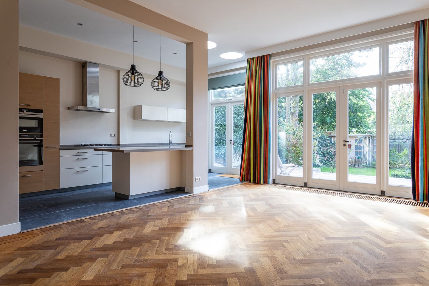 Photo 1 of Jozef Israëlsplein 4