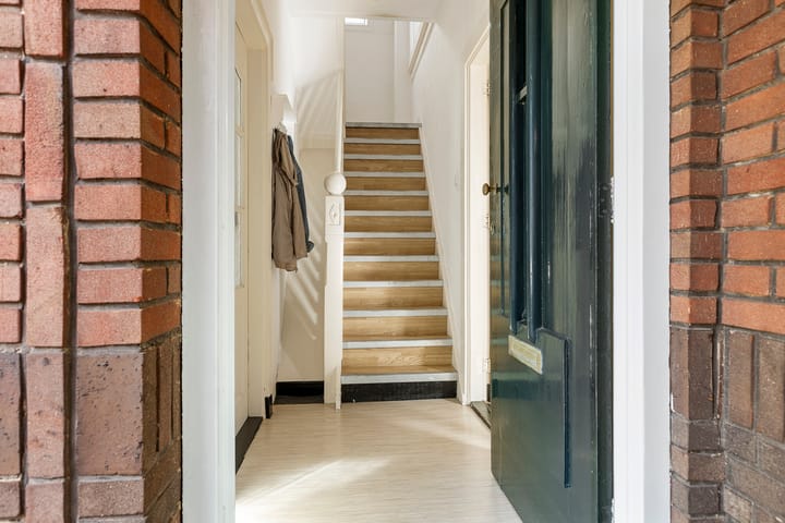 Photo 4 of Viaductstraat 21