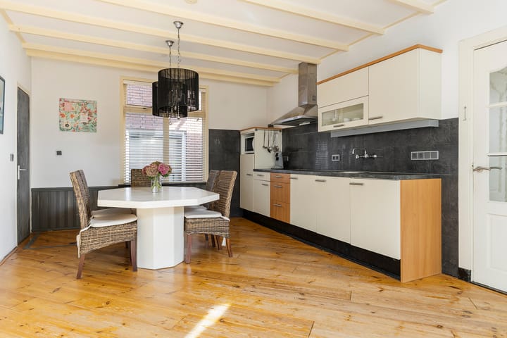 Photo 9 of Viaductstraat 21