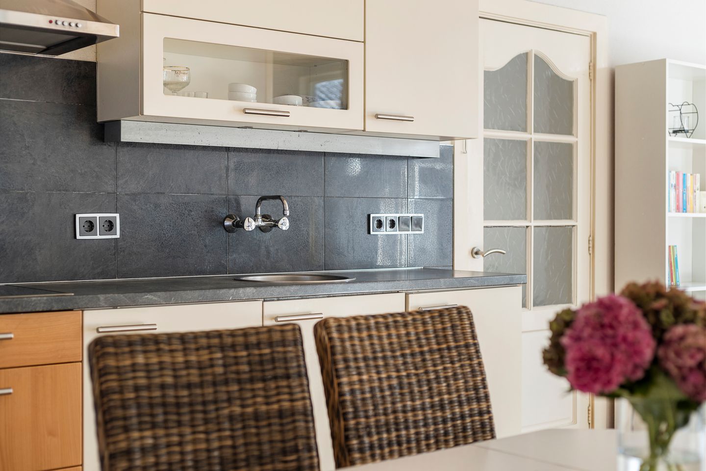 Foto 10 van Viaductstraat 21