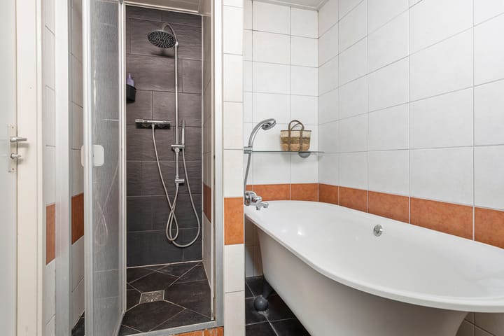 Photo 16 of Viaductstraat 21