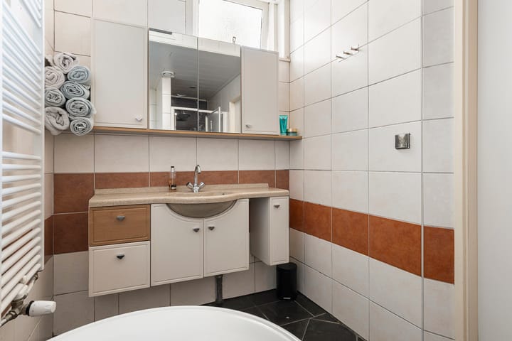 Photo 17 of Viaductstraat 21