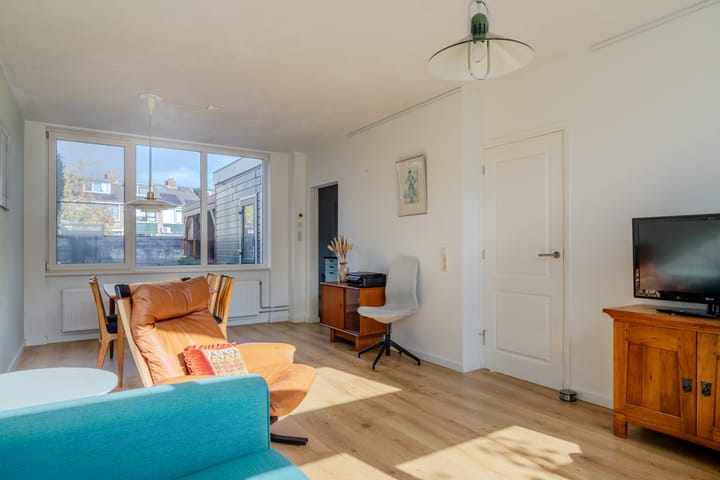 Photo 4 of Aletta Jacobslaan 36