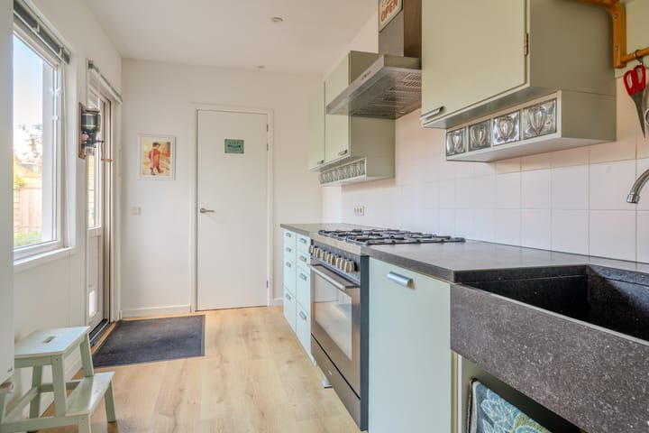 Photo 11 of Aletta Jacobslaan 36