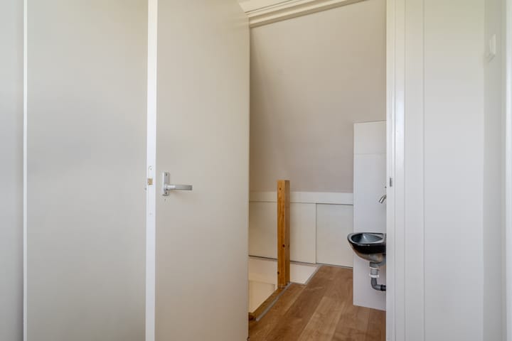 Photo 22 of Aletta Jacobslaan 36