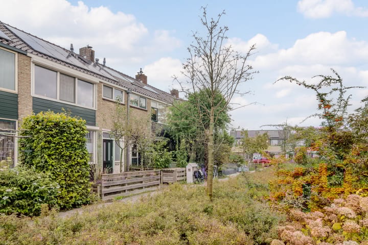 Photo 33 of Aletta Jacobslaan 36