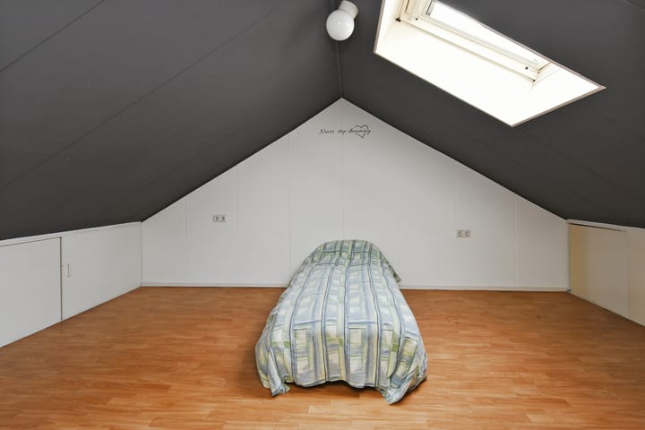 Photo 28 of Veldstraat 48