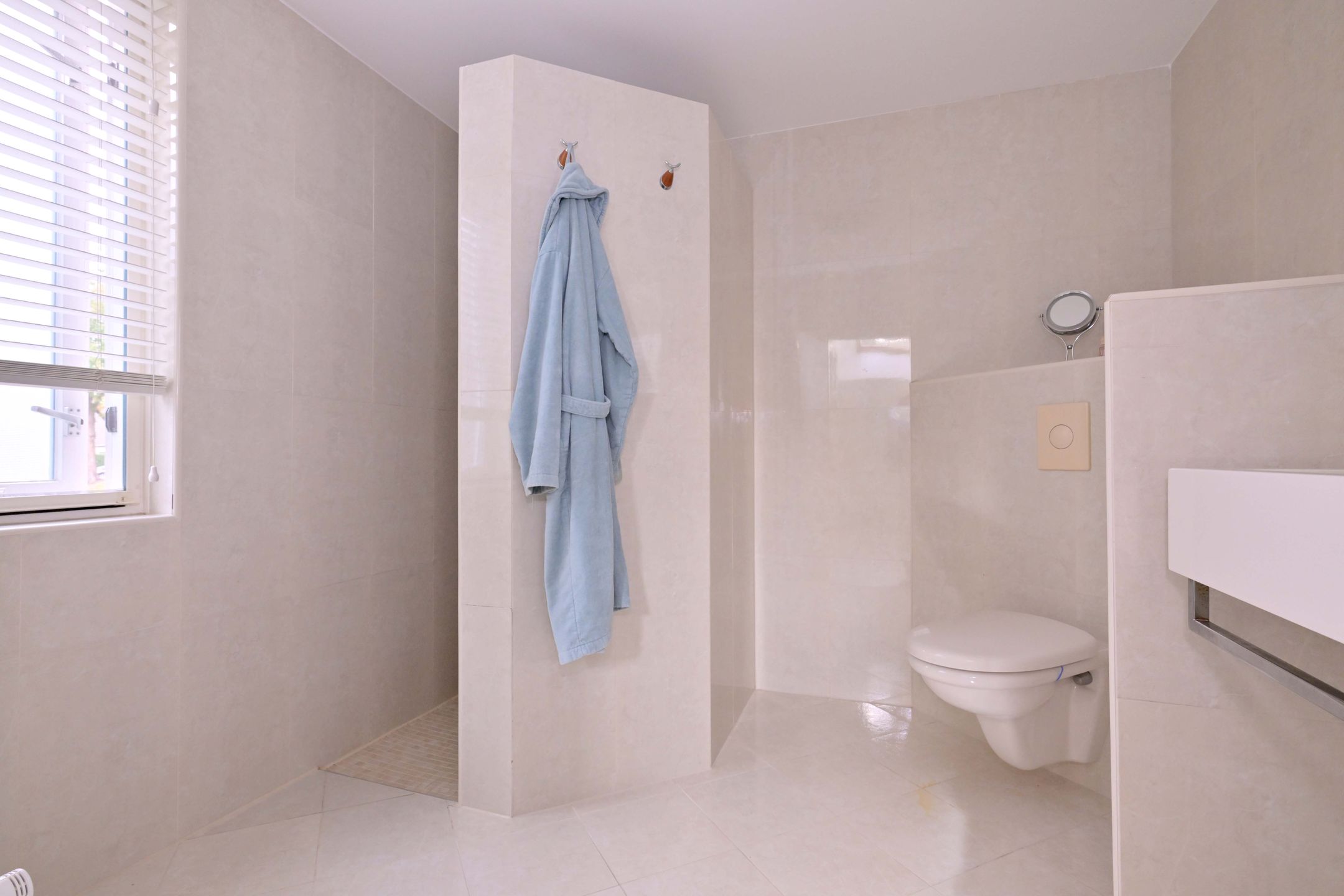 Photo 24 of Roodborst 11