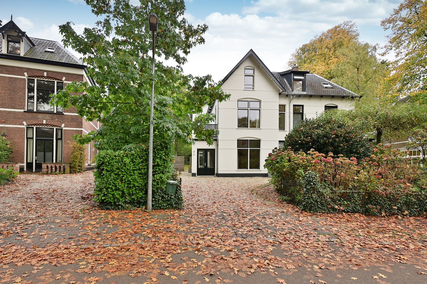 Photo 4 of Graaf Florislaan 30